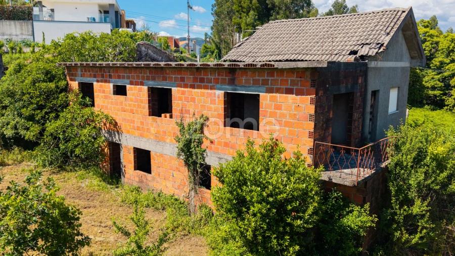 Terreno para Venda em Vila Verde e Barbudo