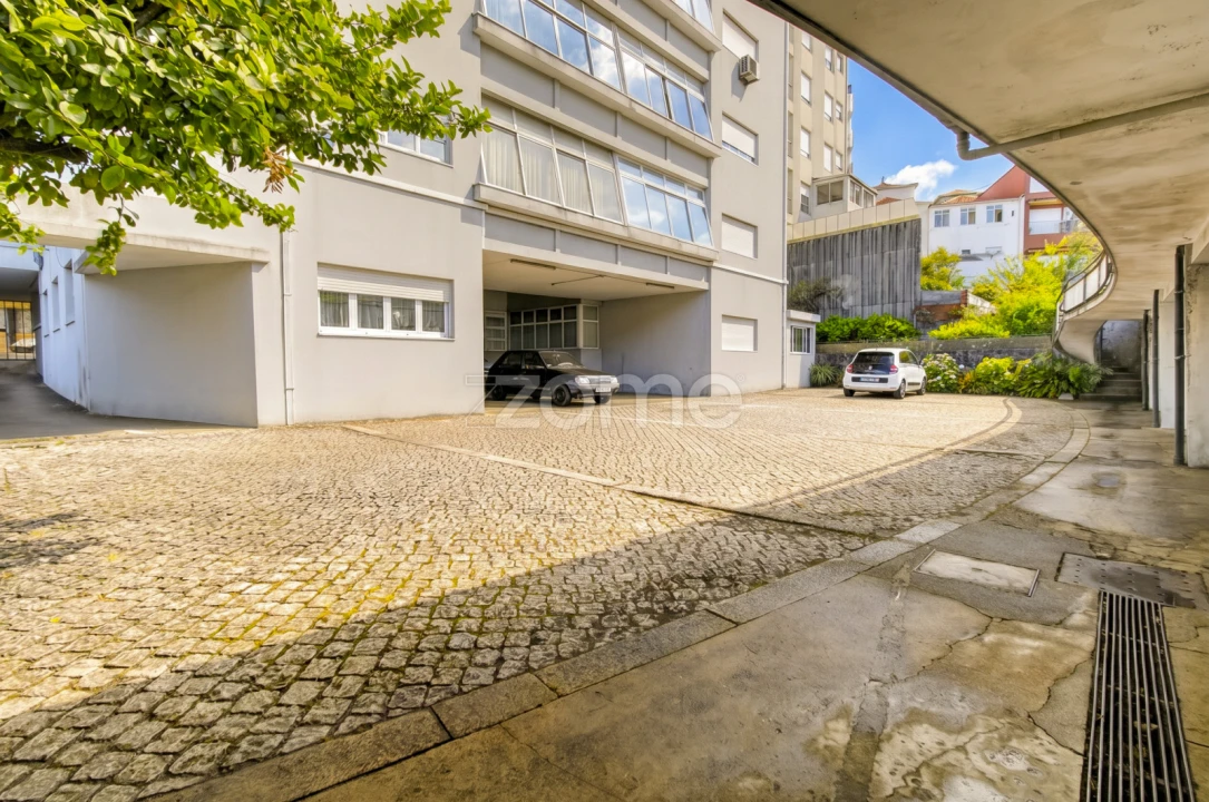 Apartamento T4 para Venda em Cedofeita, Santo Ildefonso, Sé, Miragaia, São Nicolau e Vitória Foto 11
