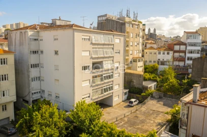 Apartamento T4 para Venda em Cedofeita, Santo Ildefonso, Sé, Miragaia, São Nicolau e Vitória