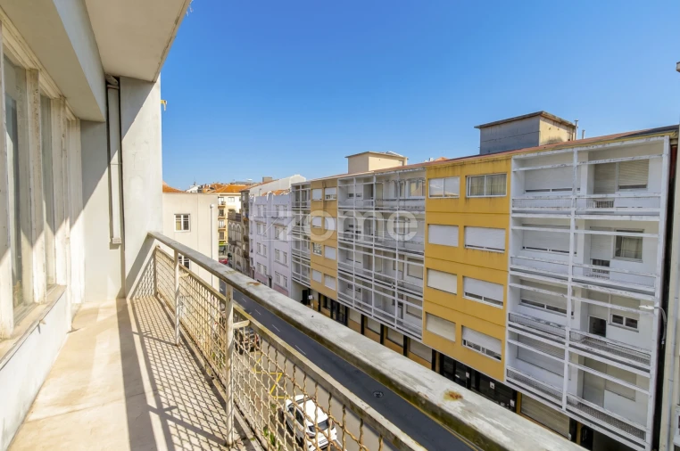 Apartamento T4 para Venda em Cedofeita, Santo Ildefonso, Sé, Miragaia, São Nicolau e Vitória Foto 25
