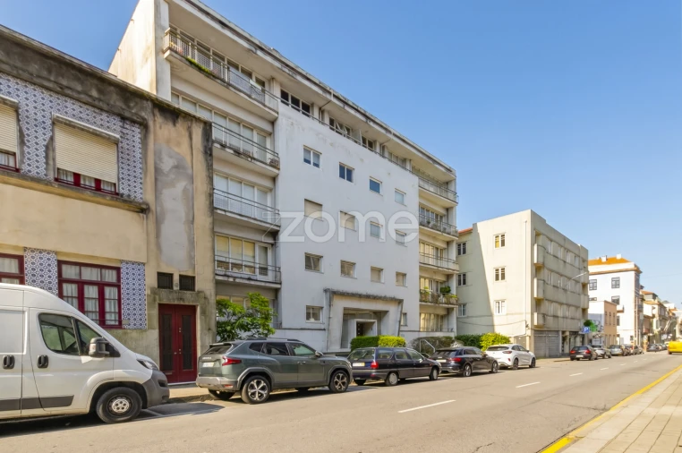Apartamento T4 para Venda em Cedofeita, Santo Ildefonso, Sé, Miragaia, São Nicolau e Vitória Foto 6
