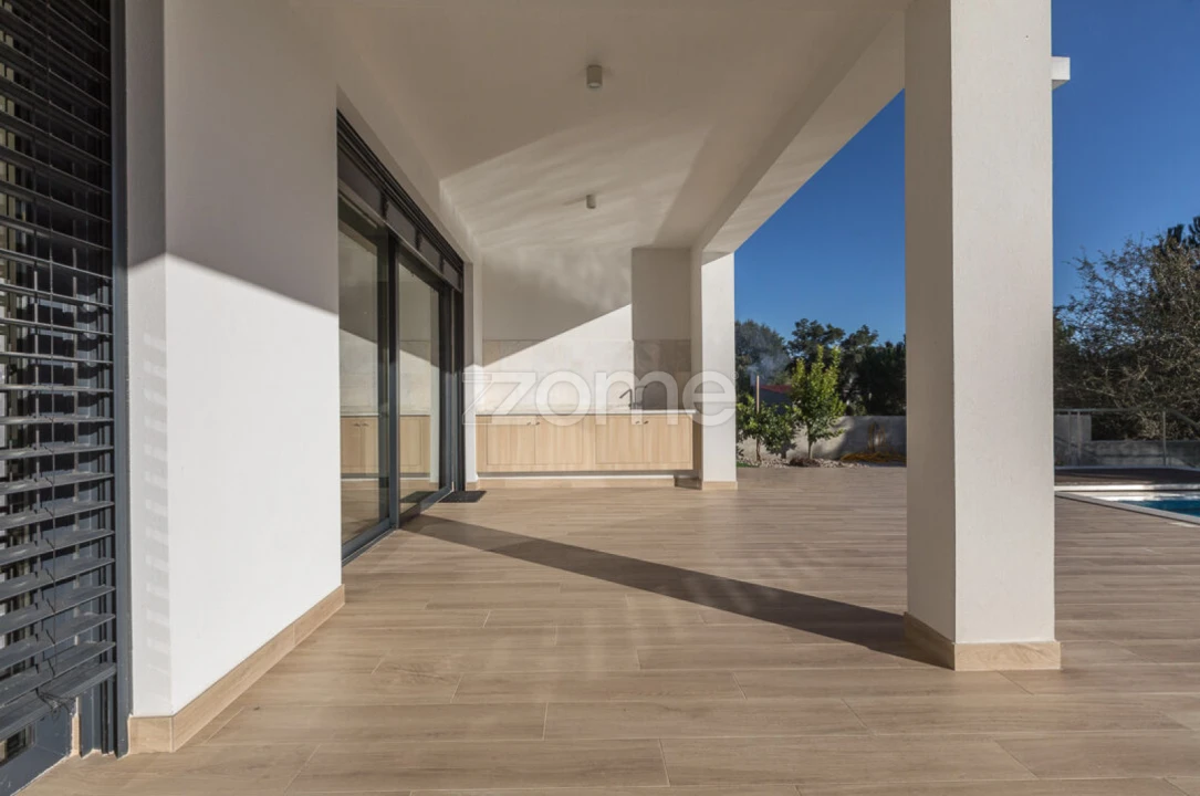 Moradia T4 para Venda em Tabua Foto 45