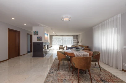 Moradia T4 para Venda em Tabua
