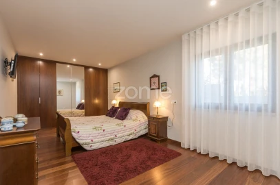 Moradia T4 para Venda em Tabua
