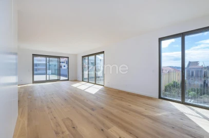 Apartamento T3 para Venda em Algés, Linda-A-Velha e Cruz Quebrada-Dafundo