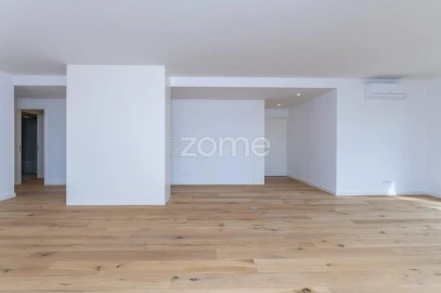 Apartamento T3 para Venda em Algés, Linda-A-Velha e Cruz Quebrada-Dafundo