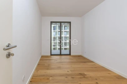 Apartamento T3 para Venda em Algés, Linda-A-Velha e Cruz Quebrada-Dafundo