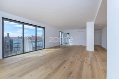 Apartamento T3 para Venda em Algés, Linda-A-Velha e Cruz Quebrada-Dafundo