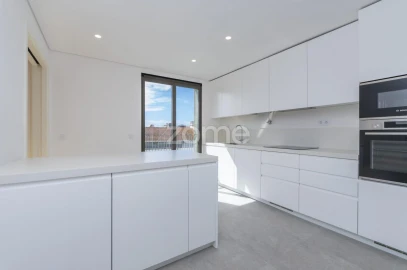 Apartamento T3 para Venda em Algés, Linda-A-Velha e Cruz Quebrada-Dafundo