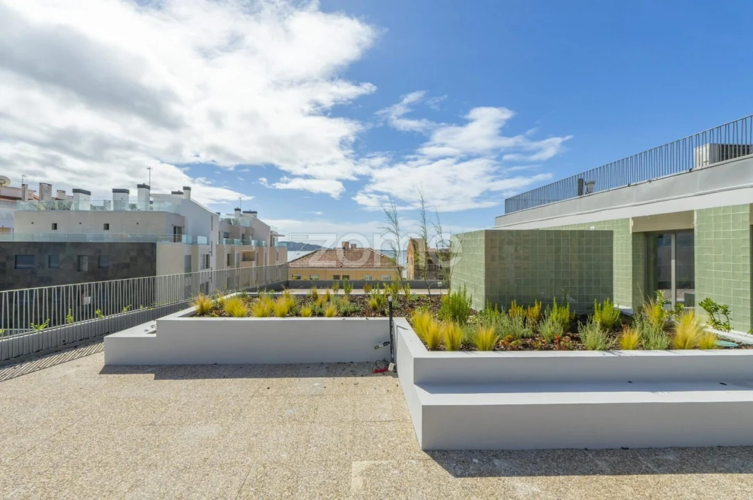 Apartamento T3 para Venda em Algés, Linda-A-Velha e Cruz Quebrada-Dafundo Foto 1