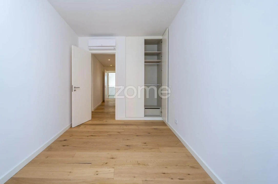 Apartamento T3 para Venda em Algés, Linda-A-Velha e Cruz Quebrada-Dafundo Foto 29