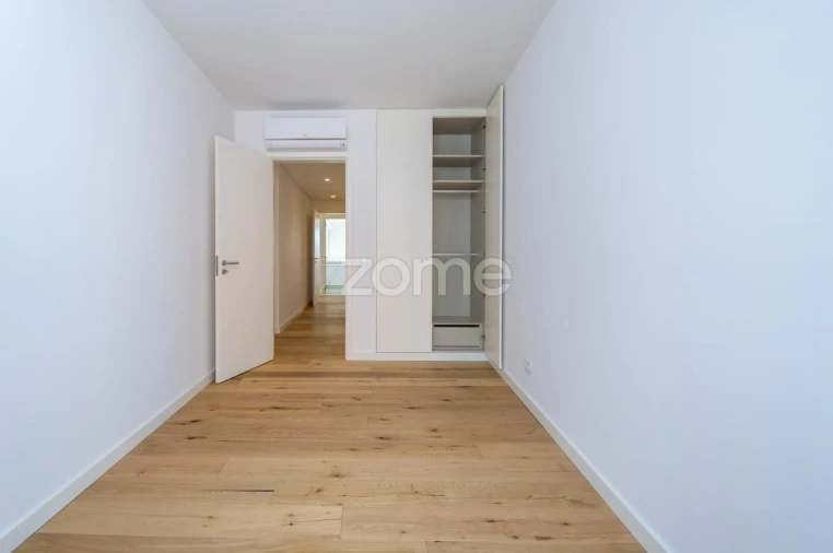Apartamento T3 para Venda em Algés, Linda-A-Velha e Cruz Quebrada-Dafundo Foto 29