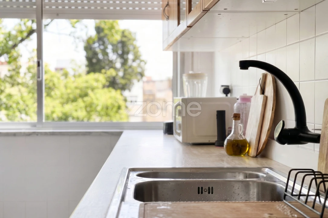 Apartamento T2 para Venda em Rio de Mouro Foto 16