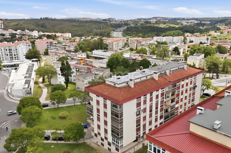 Apartamento T2 para Venda em Rio de Mouro Foto 19