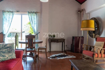 Quinta T8 para Venda em Lamas