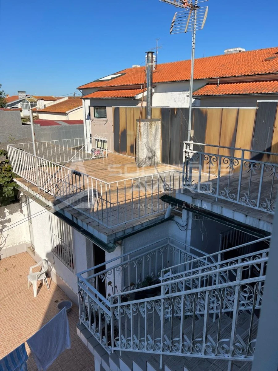 Moradia T3 para Venda em Esgueira Foto 3