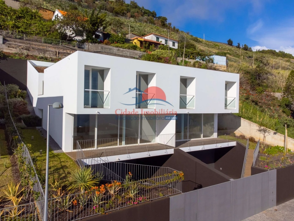Moradia T3 para Venda em São Martinho Foto 2