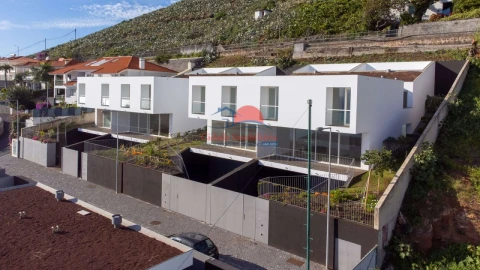 Moradia T3 para Venda em São Martinho