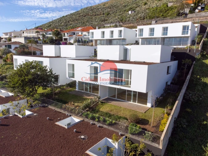 Moradia T3 para Venda em São Martinho Foto 4
