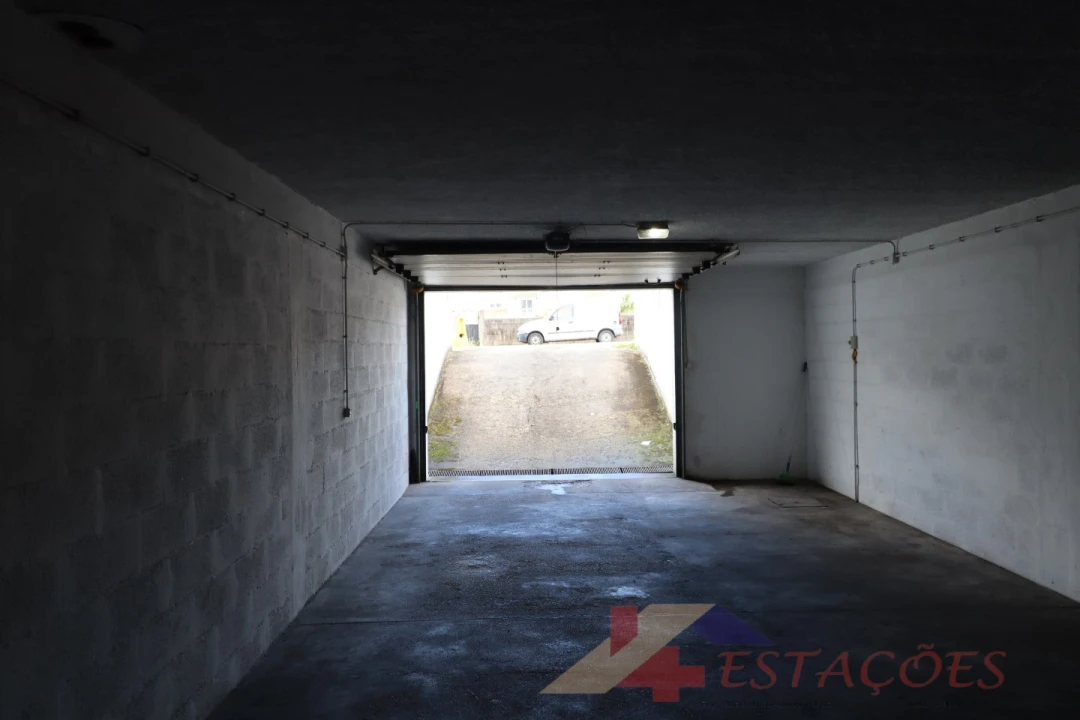 Apartamento T4 para Venda em Pombal Foto 28