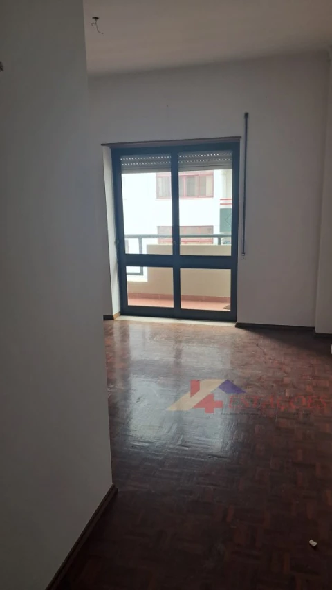 Apartamento T4 para Venda em Pombal