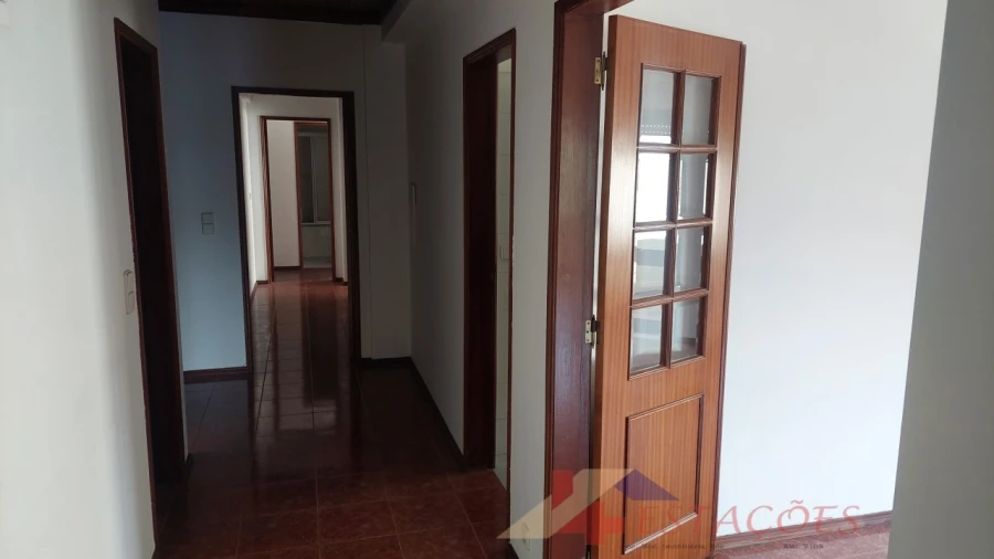 Apartamento T4 para Venda em Pombal Foto 16