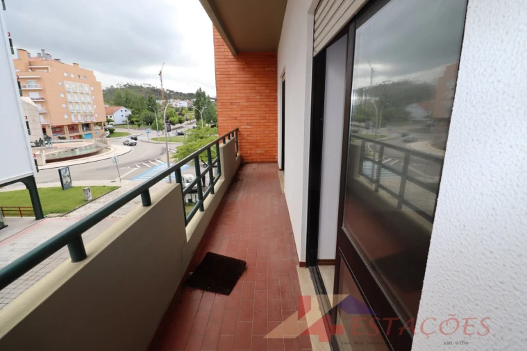 Apartamento T4 para Venda em Pombal Foto 23