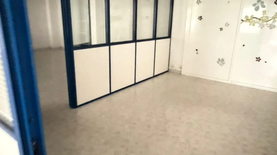 Armazém para Venda em Amora