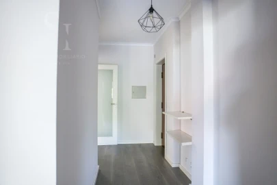 Apartamento T2 para Venda em Mafamude e Vilar do Paraíso