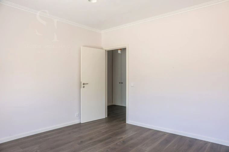 Apartamento T2 para Venda em Mafamude e Vilar do Paraíso Foto 18