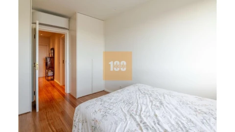 Apartamento T2 para Venda em Aldoar, Foz do Douro e Nevogilde