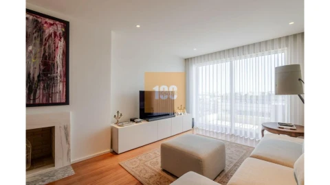 Apartamento T2 para Venda em Aldoar, Foz do Douro e Nevogilde