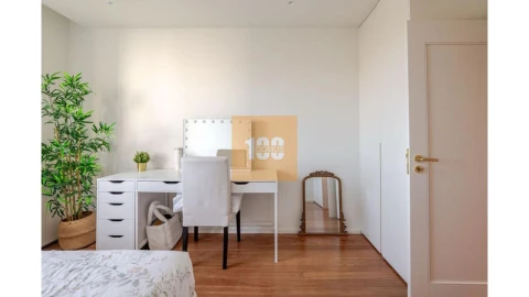 Apartamento T2 para Venda em Aldoar, Foz do Douro e Nevogilde