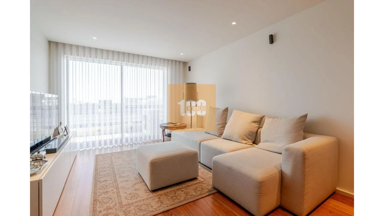 Apartamento T2 para Venda em Aldoar, Foz do Douro e Nevogilde Foto 3