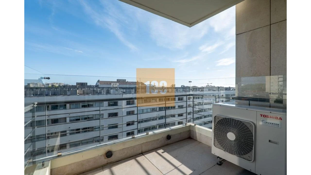 Apartamento T2 para Venda em Aldoar, Foz do Douro e Nevogilde Foto 12