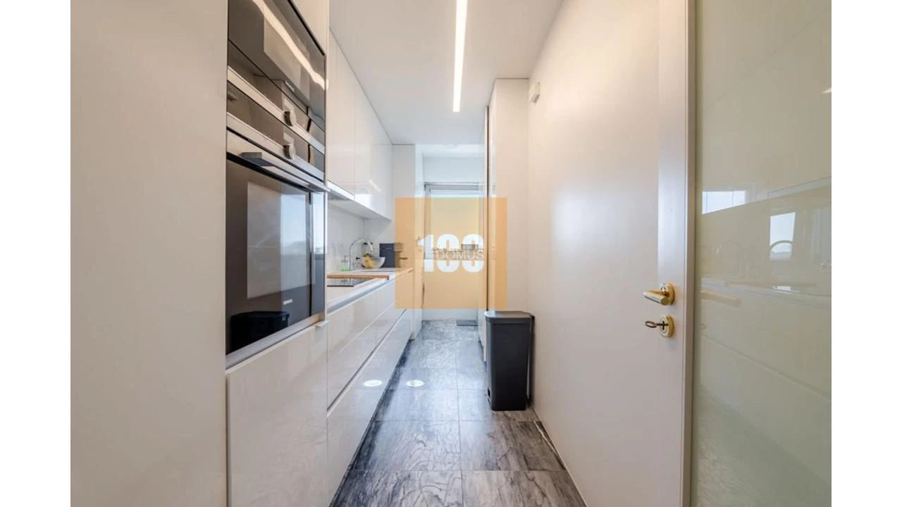 Apartamento T2 para Venda em Aldoar, Foz do Douro e Nevogilde Foto 15