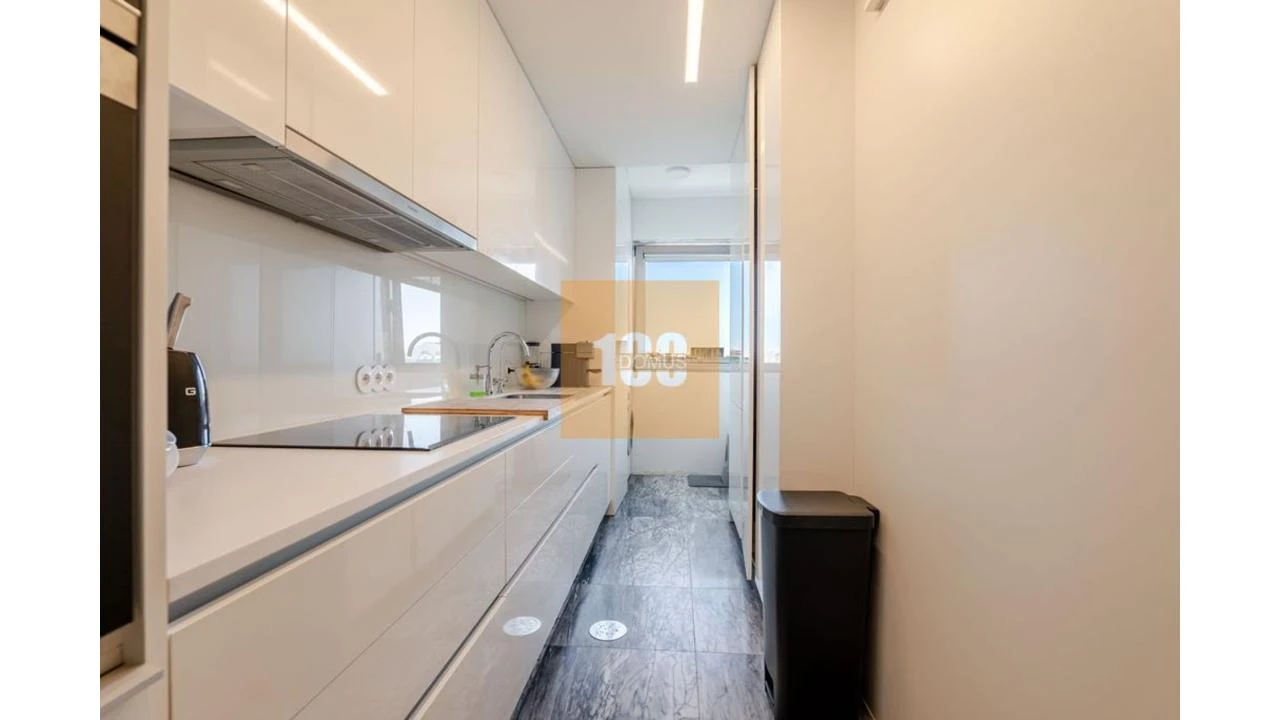 Apartamento T2 para Venda em Aldoar, Foz do Douro e Nevogilde Foto 14