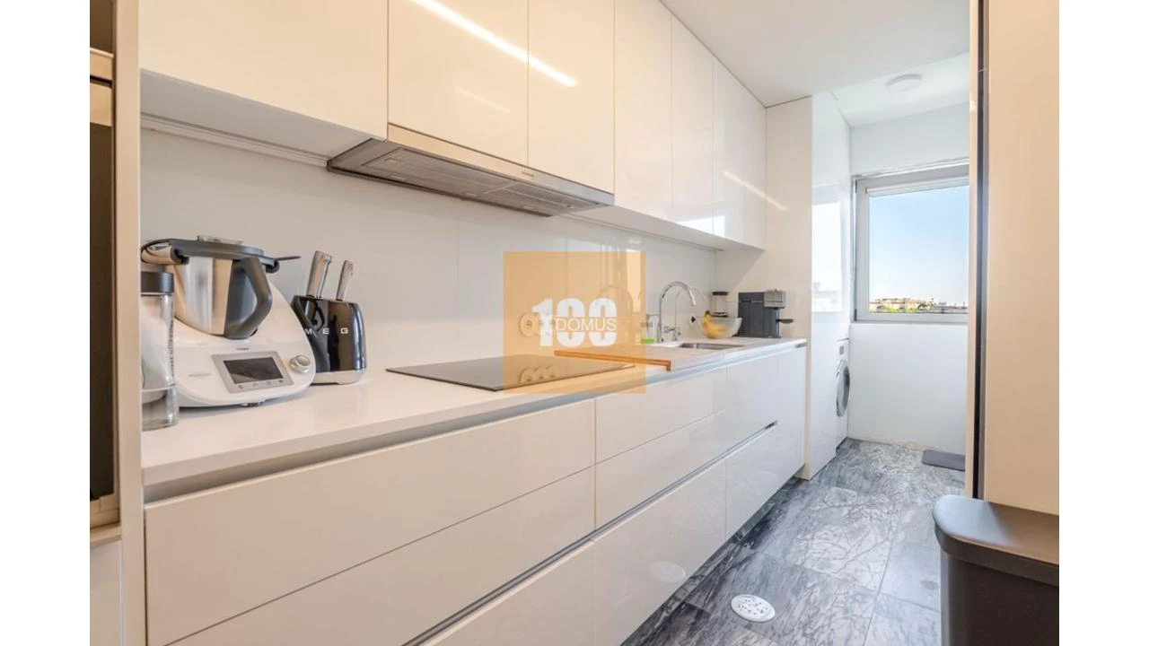 Apartamento T2 para Venda em Aldoar, Foz do Douro e Nevogilde Foto 17