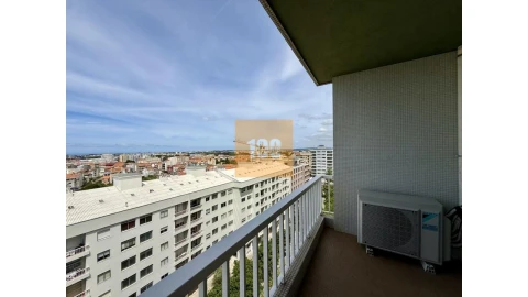 Apartamento T4 para Arrendamento em Cedofeita, Santo Ildefonso, Sé, Miragaia, São Nicolau e Vitória