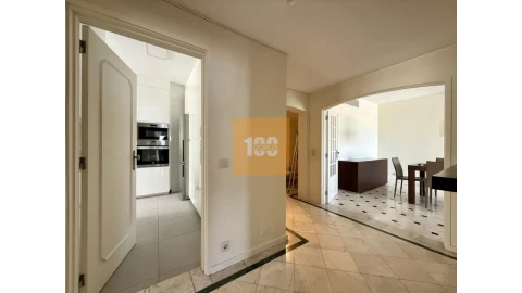 Apartamento T4 para Arrendamento em Cedofeita, Santo Ildefonso, Sé, Miragaia, São Nicolau e Vitória