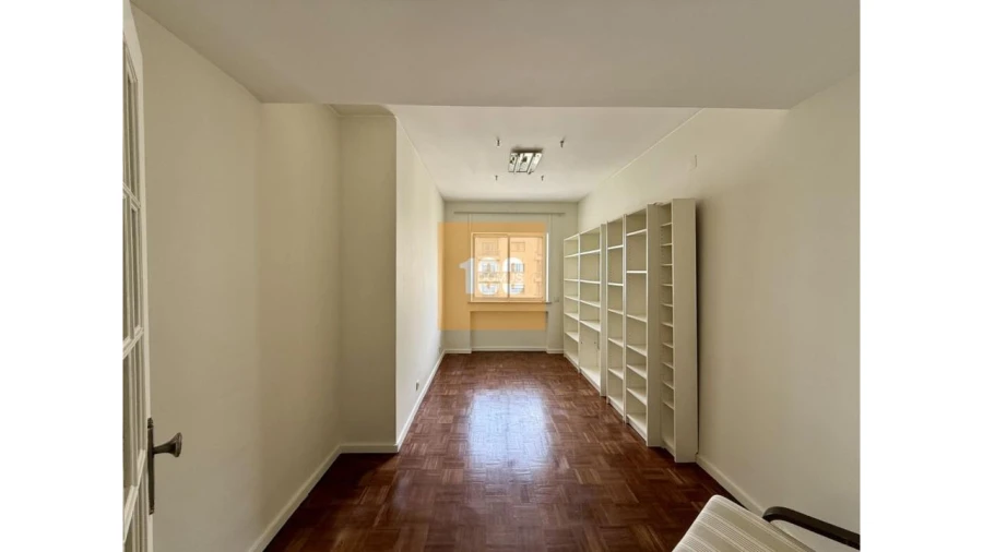 Apartamento T4 para Arrendamento em Cedofeita, Santo Ildefonso, Sé, Miragaia, São Nicolau e Vitória Foto 26