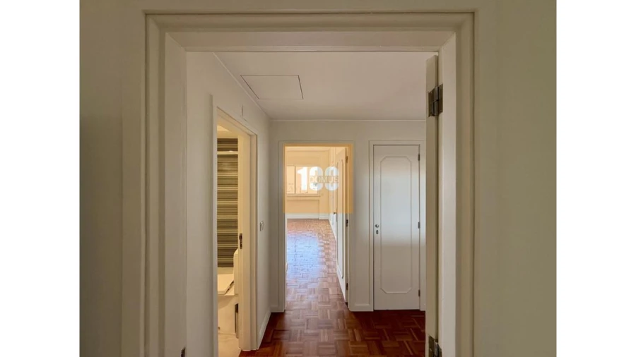 Apartamento T4 para Arrendamento em Cedofeita, Santo Ildefonso, Sé, Miragaia, São Nicolau e Vitória Foto 28