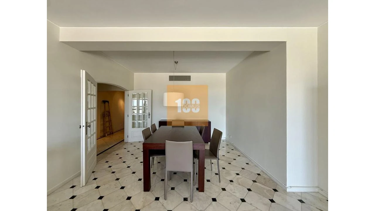 Apartamento T4 para Arrendamento em Cedofeita, Santo Ildefonso, Sé, Miragaia, São Nicolau e Vitória Foto 16