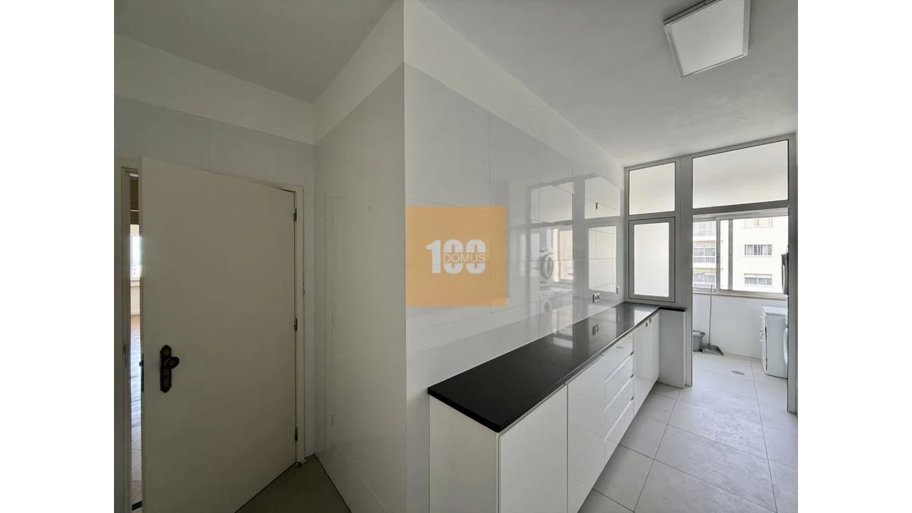 Apartamento T4 para Arrendamento em Cedofeita, Santo Ildefonso, Sé, Miragaia, São Nicolau e Vitória Foto 22