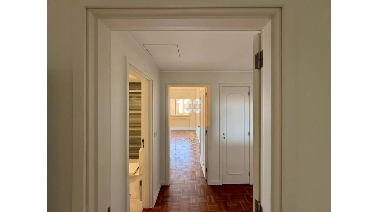 Apartamento T4 para Arrendamento em Cedofeita, Santo Ildefonso, Sé, Miragaia, São Nicolau e Vitória Foto 28