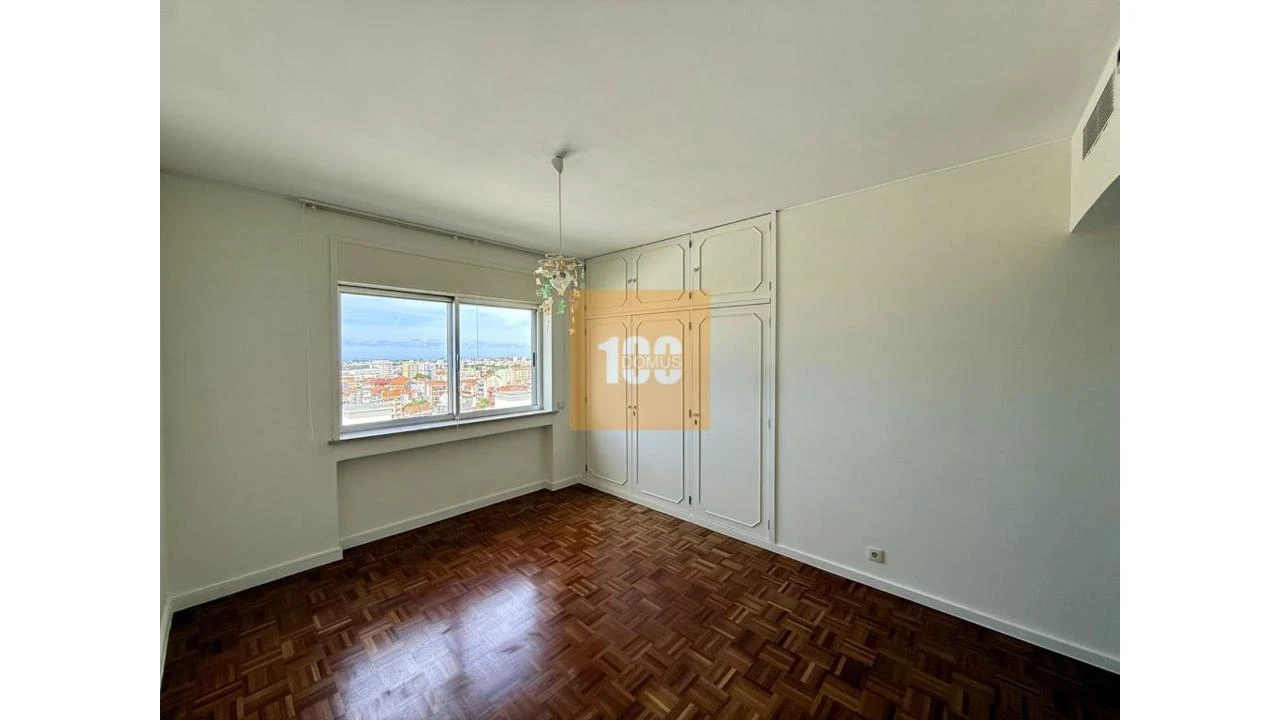 Apartamento T4 para Arrendamento em Cedofeita, Santo Ildefonso, Sé, Miragaia, São Nicolau e Vitória Foto 32