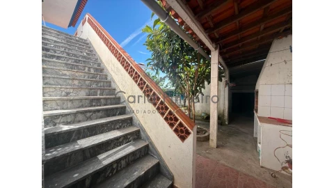 Moradia T6 para Venda em São Domingos e Vale de Água