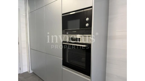Apartamento T3 para Venda em Cedofeita, Santo Ildefonso, Sé, Miragaia, São Nicolau e Vitória