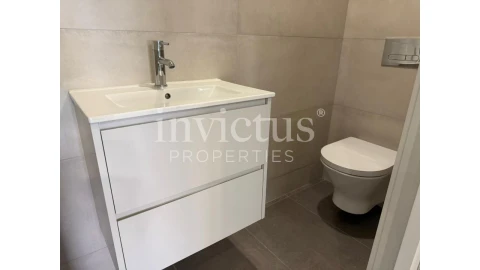 Apartamento T3 para Venda em Cedofeita, Santo Ildefonso, Sé, Miragaia, São Nicolau e Vitória