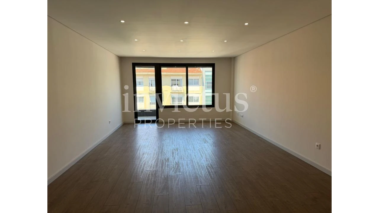 Apartamento T3 para Venda em Cedofeita, Santo Ildefonso, Sé, Miragaia, São Nicolau e Vitória Foto 4